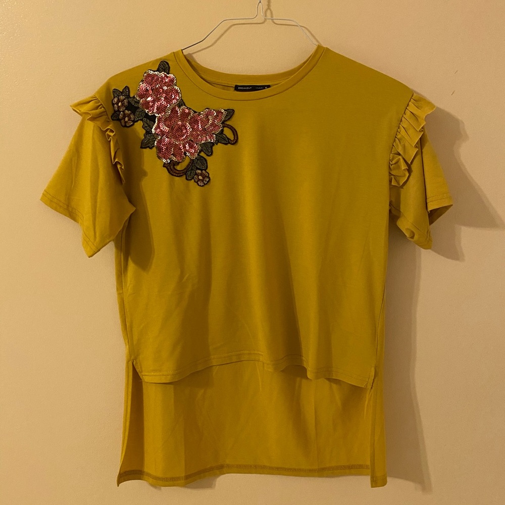 Embroidered Gold Short Sleeves Top